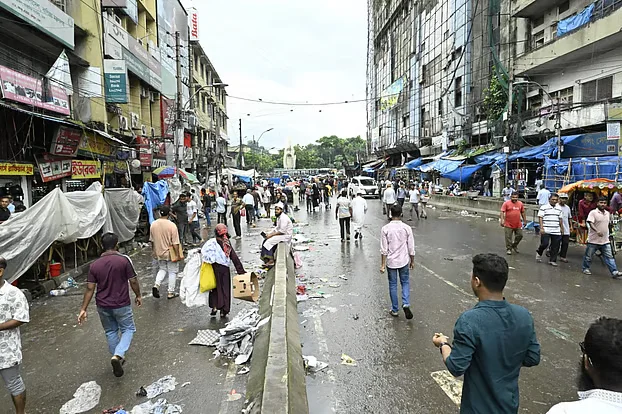 গুলিস্তানে আবার হকারমুক্ত সড়কের ঘোষণা