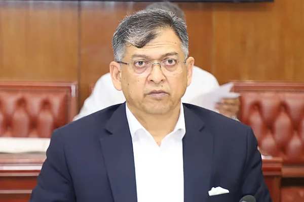 পুলিশের কারও কারও বিরুদ্ধে ফ্যাসিবাদী শক্তিকে গোপনে সহযোগিতার তথ্য আছে: স্বরাষ্ট্রমন্ত্রী