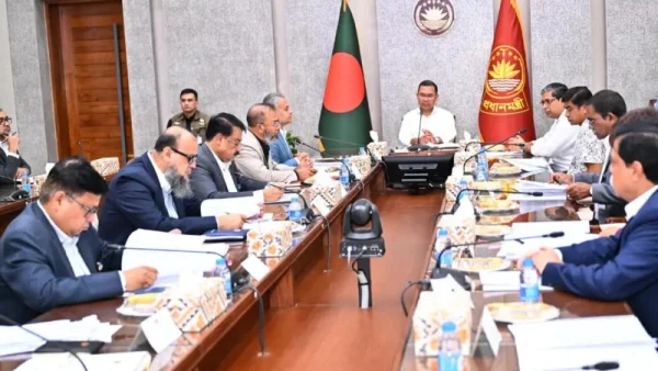 পলিথিন–প্লাস্টিকের লাগাম টানতে কঠোর হওয়ার নির্দেশ প্রধানমন্ত্রীর