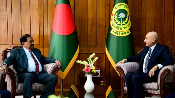 স্পিকারের সঙ্গে ঢাকায় নিযুক্ত ইতালির রাষ্ট্রদূতের সৌজন্য সাক্ষাৎ