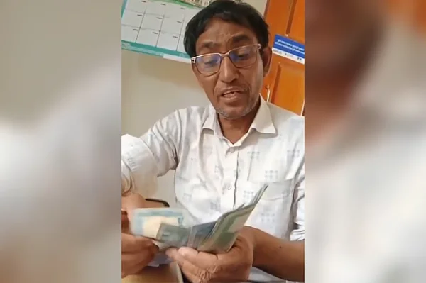 ‘১১৫০ টাকার কাজে ৭০ হাজার টাকা লাগবে কেন’—ভিডিও ছড়িয়ে পড়ার পর তহশিলদারকে নোটিশ