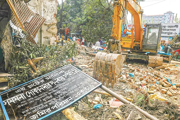 রাড্ডা স্বাস্থ্যকেন্দ্রে হামলা: সমমনা দোকানদার সমিতির অধিকাংশ নেতা ব্যবসায়ী নন